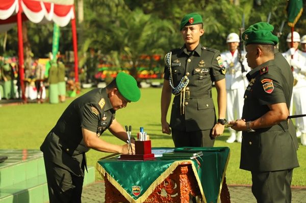 Letkol Inf Nur Wicahyanto Resmi Jabat Danbrigif 7/RR