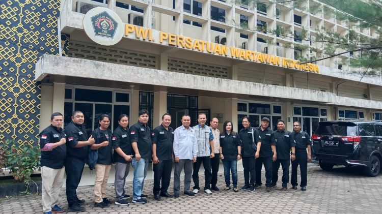 PWI Dukung Pelaksanaan Baksos dan Seminar Restorative Justice Forwaka Sumut