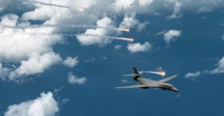 Firasat Jenderal AS, Tahun 2025, Amerika Perang Lawan China