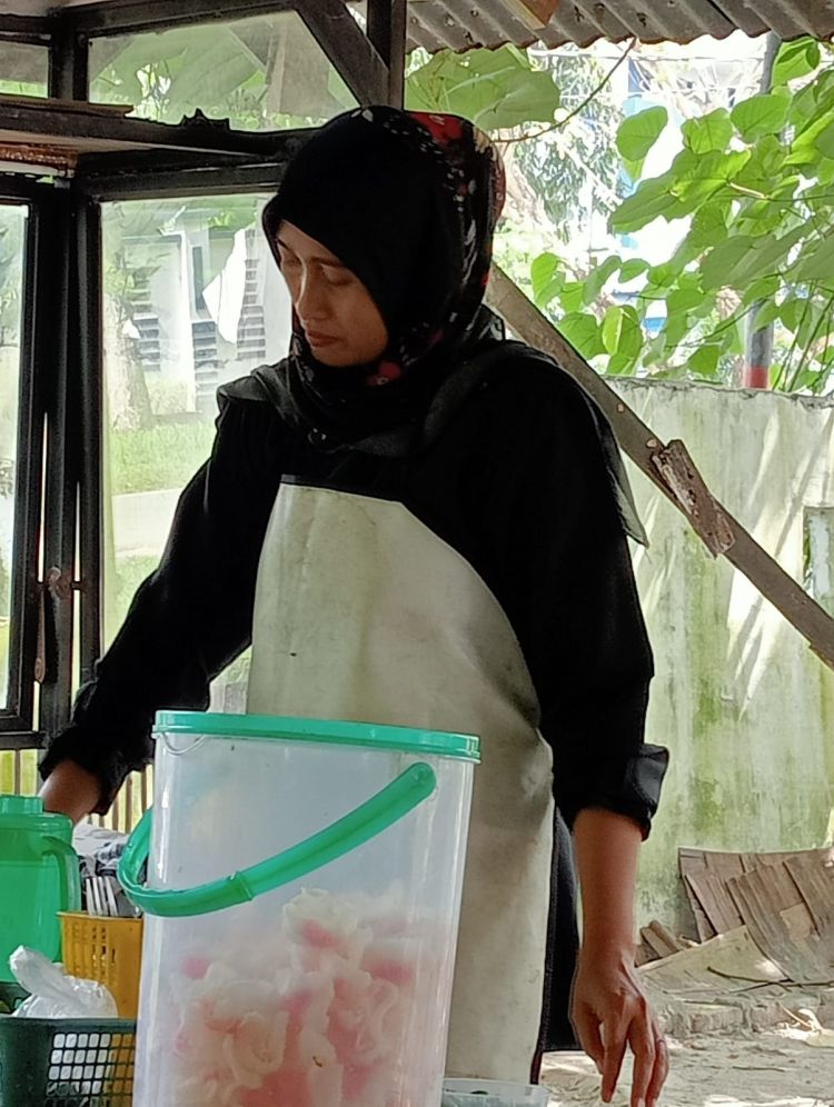 Gado-gado dan Nasi Bakar Mak Yuni Menu Makan Siang ASN Pemkab Deliserdang