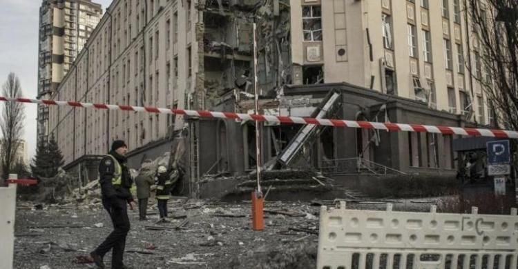 Tahun Baru, Ukraina Diwarnai Rentetan Ledakan