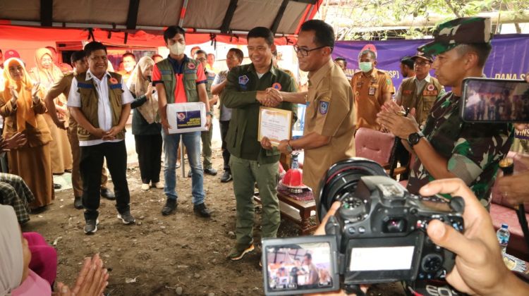 BNPB Serahkan Bantuan Senilai Rp5,4 Miliar Untuk Percepatan Penanganan Bencana di Sulsel