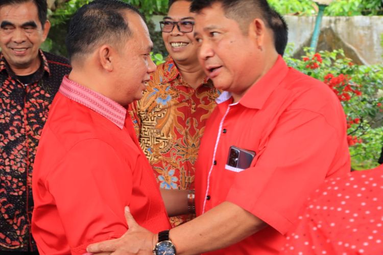 Bupati dan Wakil Bupati Labuhanbatu Hadiri Open House Perayaan Imlek di Kediaman Sujian
