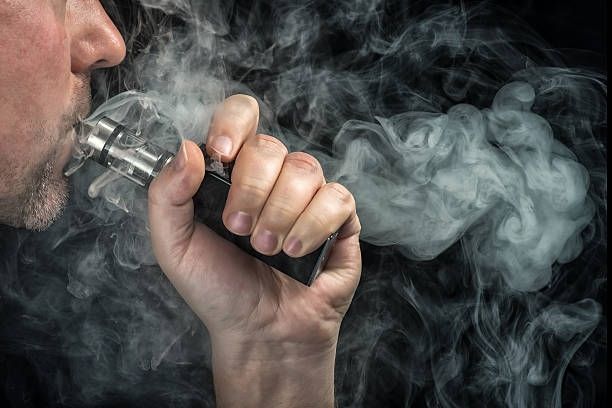Hasil Kajian, Ternyata Rokok Alternatif Lebih Rendah Risiko Ketimbang Rokok