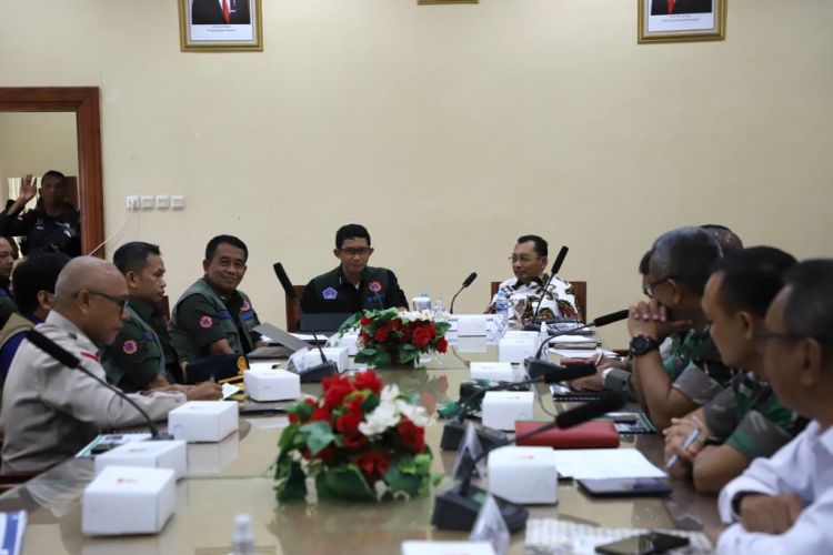 Penanganan Darurat Gempa Maluku, BNPB Serahkan Bantuan Senilai Rp1,1 M
