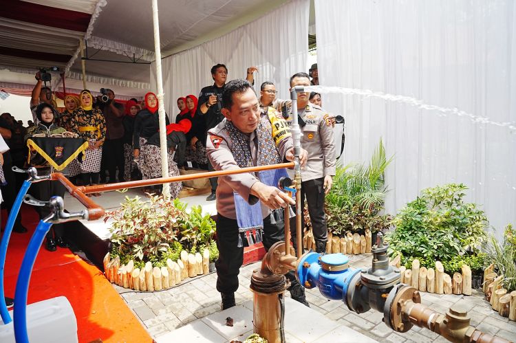 6.000 Warga Gunungkidul Nikmati Sumur Bor yang Diresmikan Kapolri