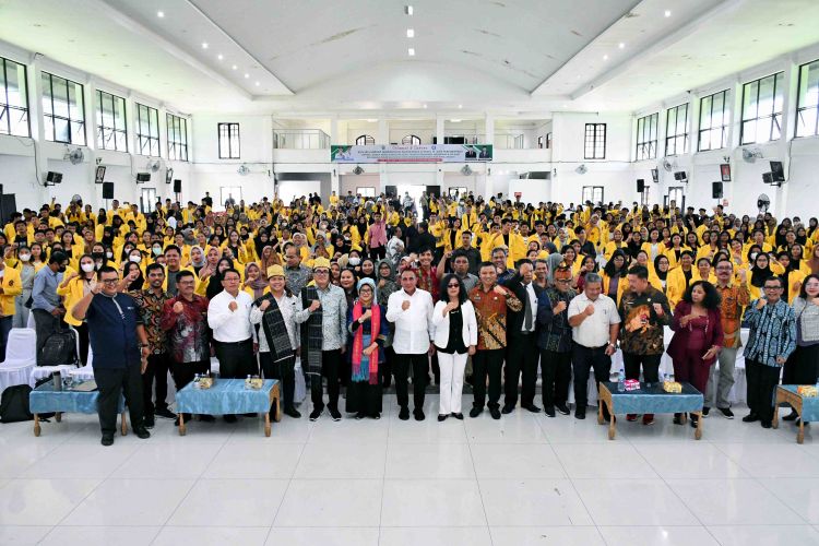 Gubsu Motivasi Ribuan Tenaga Pendidik untuk Satukan Visi-Misi Dunia Pendidikan