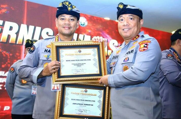 Humas Polda Sumut Raih Penghargaan Kadivhumas