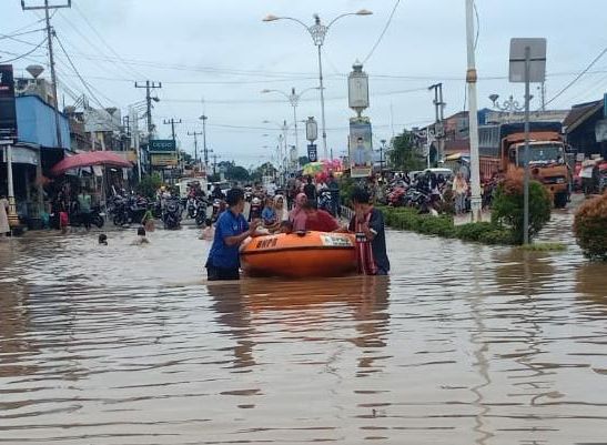 Tiga Desa dan Satu Kelurahan Kebanjiran Akibat Luapan Sungai Rokan Kanan