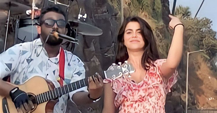 Wow, Mainkan 14 Alat  Musik Bersamaan