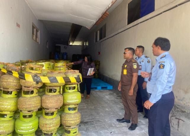 Kejari Gianyar Lelang dan Penjualan Secara Langsung Barang Rampasan, Ini Syarat-syarat nya