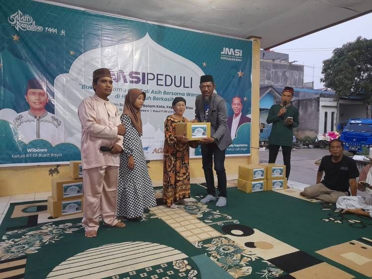 JMSI Kepri Buka Puasa Bersama dan   Salurkan Paket Sembako Lebaran