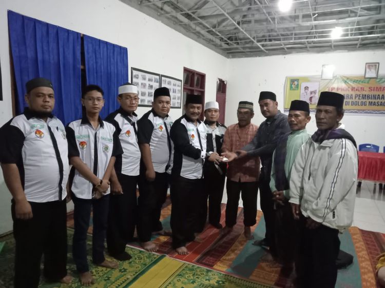 Ketua DPP GEMAIS Buka Puasa Bersama dengan Jemaah Masjid Al Barokah