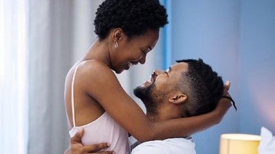 8 Tips Bercinta Hebat yang Bikin Wanita Meleleh