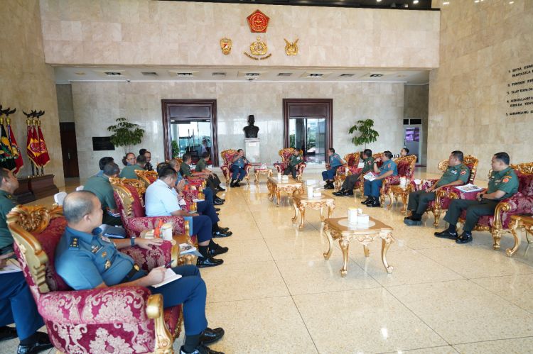 Panglima TNI Terima Paparan Penanaman Mangrove Nasional Secara Serentak