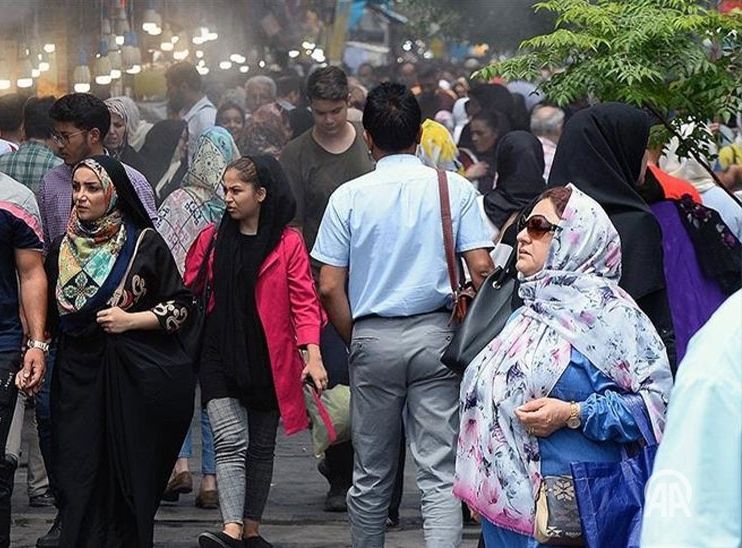 Iran Pasang Kamera Pengintai di Fasilitas Publik Awasi Perempuan Tak Berhijab