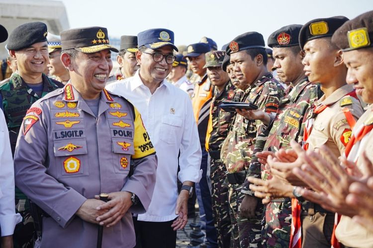 Operasi Ketupat 2023 Resmi Digelar, Kapolri Minta Berikan Pelayanan Terbaik ke Pemudik