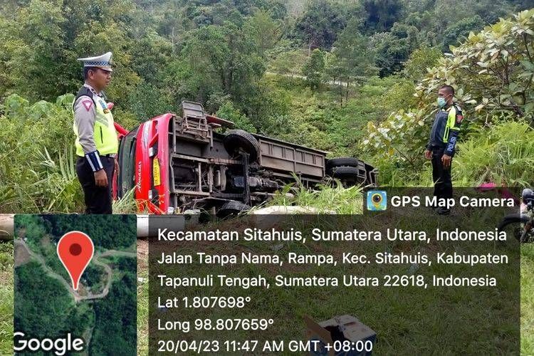 Bus Rombongan Mudik Gratis Pemko Medan Masuk Jurang di Tapteng