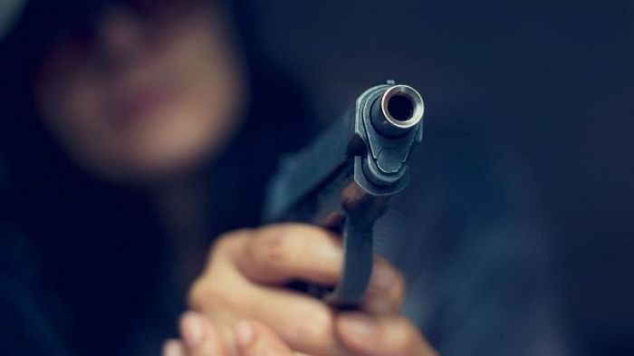 Bocah Perempuan di Bekasi Tertembak Peluru Nyasar Maling, Ini Kronologinya