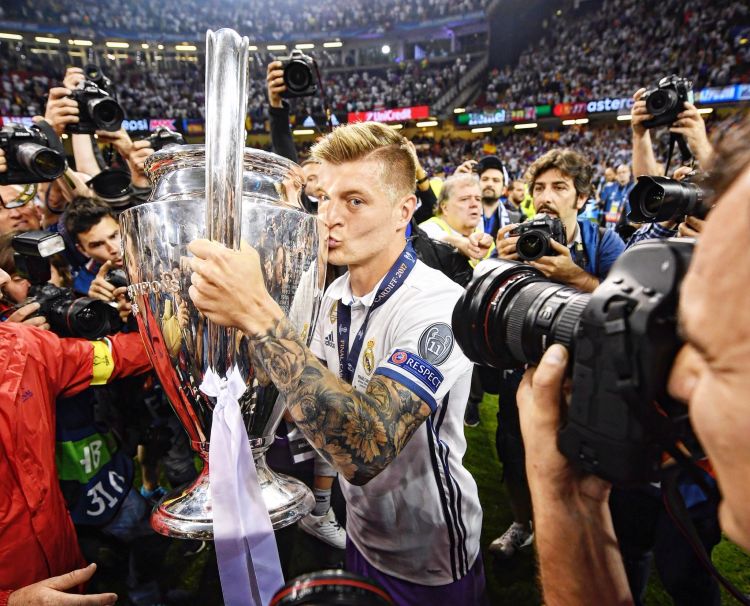 Real Madrid Ikat Toni Kroos dengan Kontrak Baru Hingga 2024