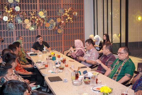 Walikota Targetkan Camat Se-Kota Medan Tuntaskan Permasalahan Wilayahnya dalam Sebulan