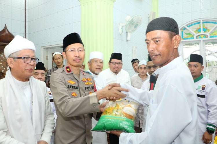 Safari Subuh Jumat, Kata Wakapolda Sumut : Menandakan Polri Selalu Ada Untuk Masyarakat