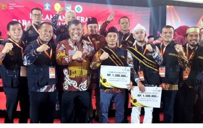 Kanwil Kemenkumham Jabar Bina 29 Lurah dan Kades, Hasilnya "Raih Penghargaan Paralegal Justice Award 2023"