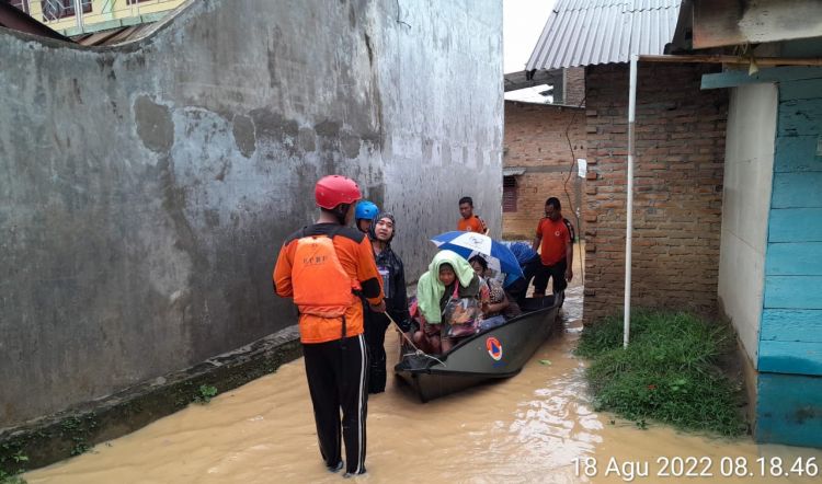 Banjir Landa Sejumlah Wilayah di Kota Medan, Rumah Warga Terendam