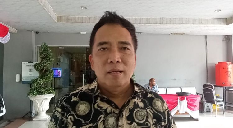 Anggota Dewan Minta Pemko Medan Bongkar Pagar di Gang Umum Jalan Perdana