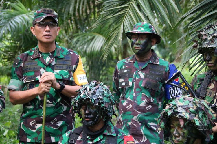 Asops Kasdam I/BB Laksanakan Aswaslat Lattis Kompi Yonif Raider 100/PS