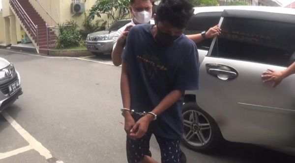 Polisi Ciduk Perampok Bersajam yang Satroni Apotek di Medan, Begini Tampangnya