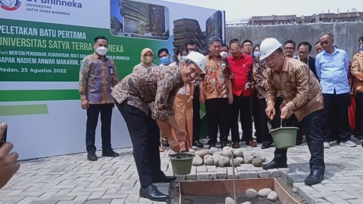 Mendikbudristek Letakan Batu Pertama Pembangunan Universitas ST Bhineka Milik Sofyan Tan