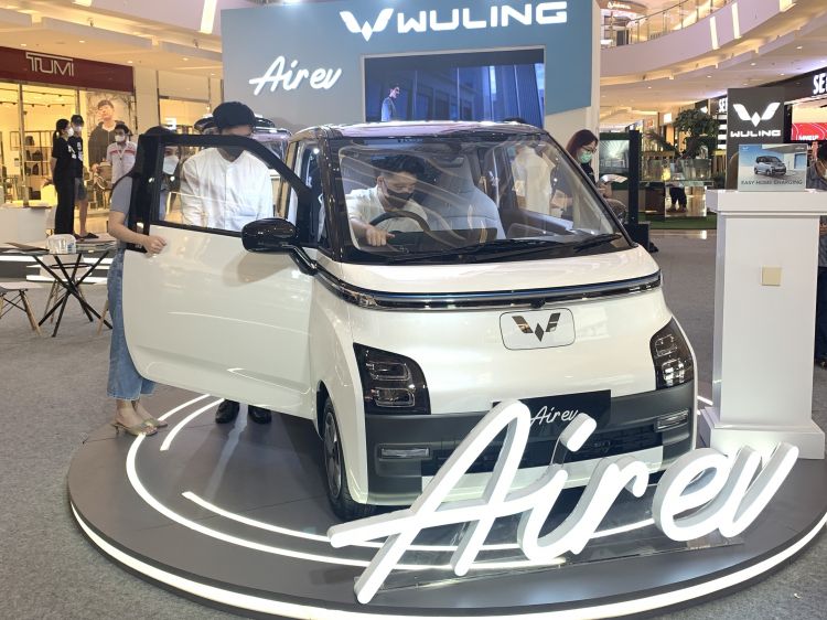 Mobil Listrik Wuling Diluncurkan di Medan, Begini Penampakan dan Harganya