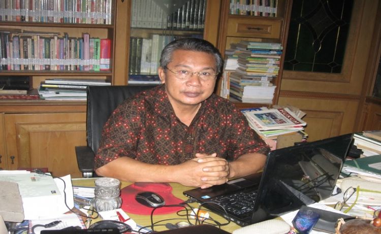 Prof Dr Zulfirman SH MH : Melanggar Kode Etik dan SOP Kepolisian