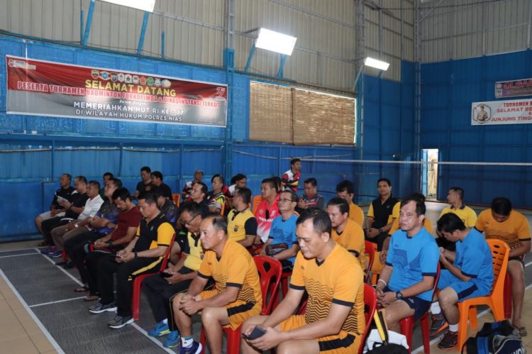 Meriahkan HUT RI, Polres Nias Gelar Turnamen Badminton Antar Forkopimda