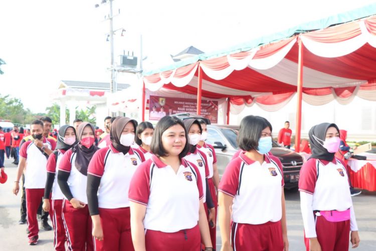Polres Sergai Peringati HUT Ke-74 Polwan Dengan Jalan Santai