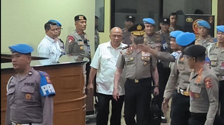 Banding Ditolak, Teddy Minahasa Resmi Dipecat dari Polri
