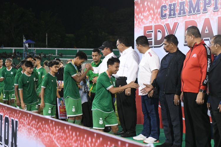 Gubernur Akui Laga Final Tampilkan Permainan Apik