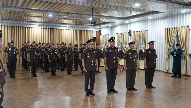 Kajati Sumut Lantik 3 Kajari, Parada Situmorang Kepala Kejari Gunung Sitoli