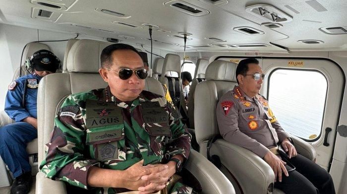 Kapolri-Panglima TNI Patroli Udara Cek Kesiapan Mudik di Pelabuhan Gilimanuk