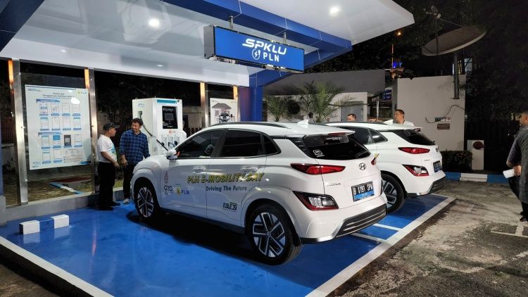Kendala Daerah jika Mobil Listrik Jadi Kendaraan Dinas