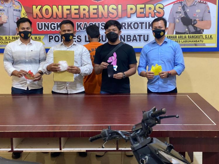 Tergiur Untung 5 Juta, Perantau Gol