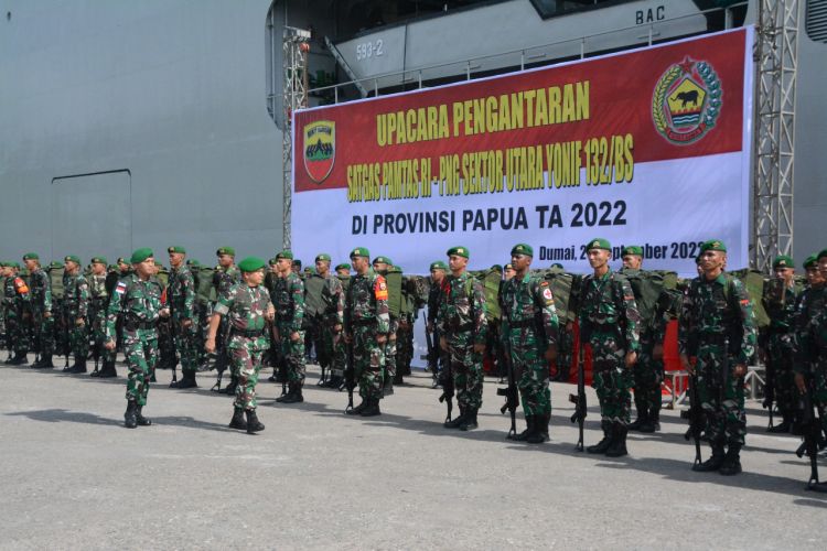 Pangdam I/BB Pimpin Upacara Pemberangkatan Satgas Pamtas Yonif 132/BS Sektor Utara RI-PNG 2022