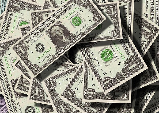 Kurs Rupiah Anjlok ke Rp15.023 Usai The Fed Umumkan Kenaikan Suku Bunga