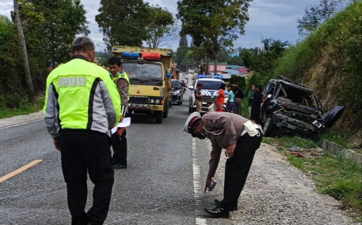 Tabrakan Motor dan Mobil di Lumbanjulu Toba, WNA Jepang Meninggal Dunia