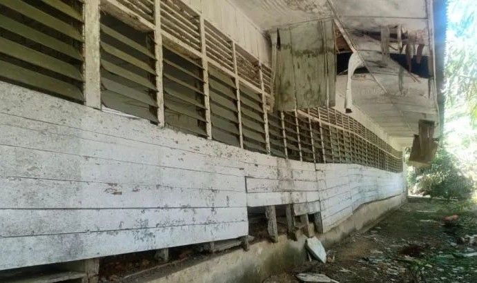 Miris, Gedung Sekolah Dasar di Madina Ini Terancam Ambruk