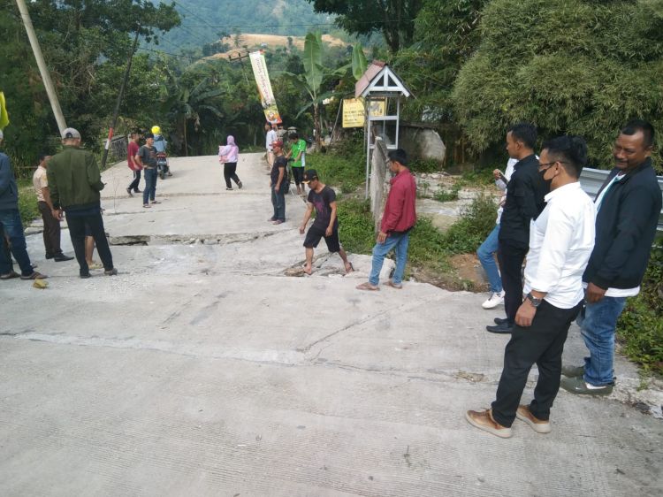 41 Jiwa Mengungsi Akibat Pergerakan Tanah di Bogor