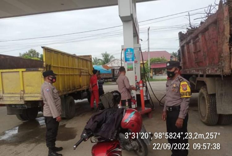 Polsek Pagar Merbau Patroli Ketersediaaan BBM di SPBU