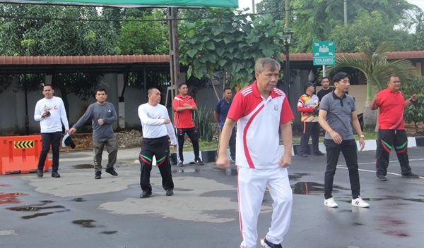 Kajati Sumut Idianto Jalin Kebersamaan dengan Jajaran Lewat Senam Pagi Bersama