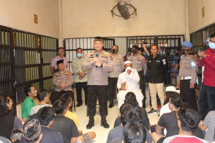 Polres Labuhanbatu Berikan Tausiyah Kepada Tahanan